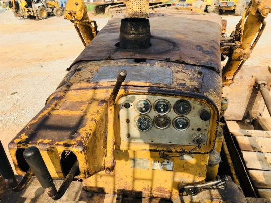 ขายแทรคเตอร์ CAT D8 รถพร้อมใช้งาน มีลิฟเปอร์ เอกสารใบซื้อขาย ขายแทรคเตอร์ CAT D8 รถพร้อมใช้งาน มีลิฟเปอร์ เอกสารใบซื้อขาย