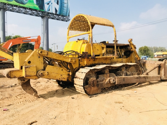 ขายแทรคเตอร์ CAT D8 รถพร้อมใช้งาน มีลิฟเปอร์ เอกสารใบซื้อขาย ขายแทรคเตอร์ CAT D8 รถพร้อมใช้งาน มีลิฟเปอร์ เอกสารใบซื้อขาย