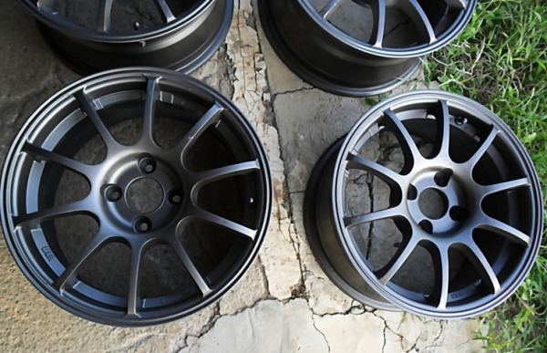 แม็กซิ่ง 4รู100 ขอบ15 ลายADVAN  วงละ1300