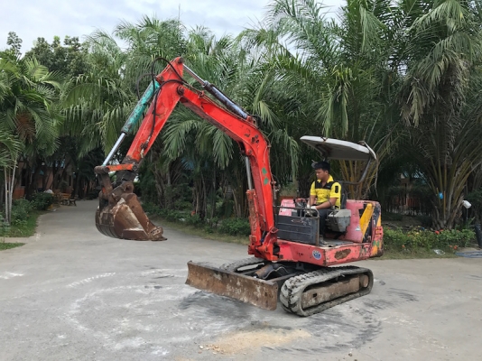 ขายแบคโฮIHI IS35(pc35)(ลายหัวแย๊ก) คอนโทลดี ปั้มแรง แน่นๆ สวยเดิมจากญี่ปุ่น100\% ทำงานสมบูรณ์ทุกระบบ รับรองไม่ผิดหวัง 199,000 เท่านั้น!!