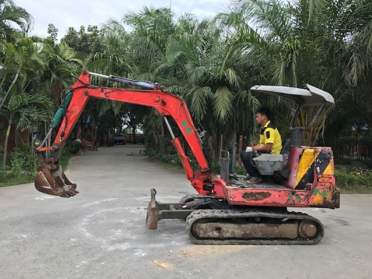 ขายแบคโฮIHI IS35(pc35)(ลายหัวแย๊ก) คอนโทลดี ปั้มแรง แน่นๆ สวยเดิมจากญี่ปุ่น100\% ทำงานสมบูรณ์ทุกระบบ รับรองไม่ผิดหวัง 199,000 เท่านั้น!!