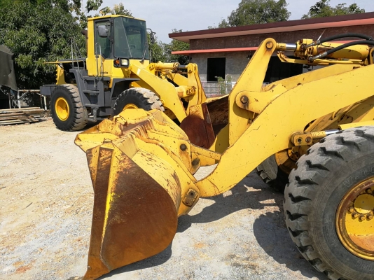 KOMATSU WA200-1 นำเข้าจากญี่ปุ่น โทร.090-986-2521 อ๊อบ