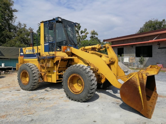 KOMATSU WA200-1 นำเข้าจากญี่ปุ่น โทร.090-986-2521 อ๊อบ