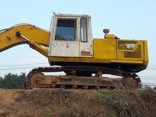 ขาย แบคโฮ KOMATSU PC200-3 คอนโทรลสั้น รถใช้งานได้ปกติ เอกสารเล่มทะเบียน