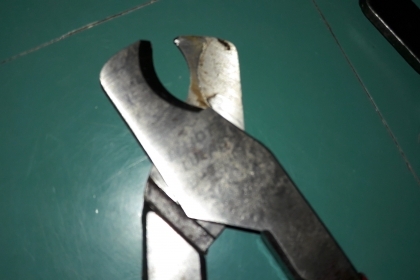 ขายคีมตัดสายไฟMADE IN ENGLAND.ด้ามสีแดง ใหม่เก่าเก็บขนาดใหญ่หนาหนักคม