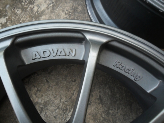แม็กADVANขอบ17 ใส่รถเก๋ง4รู100 วงละ1225