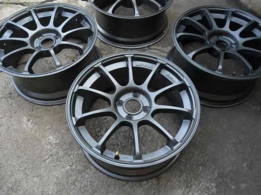 แม็กADVANขอบ17 ใส่รถเก๋ง4รู100 วงละ1225