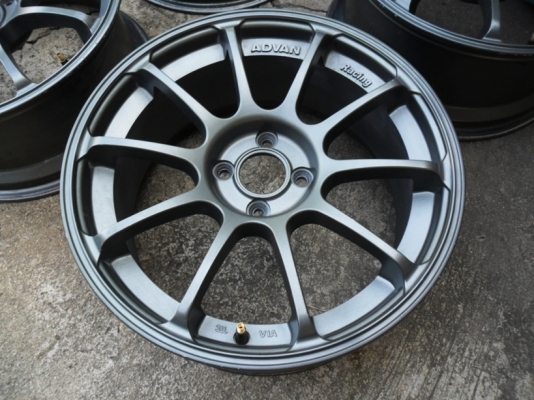 แม็กADVANขอบ17 ใส่รถเก๋ง4รู100 วงละ1225