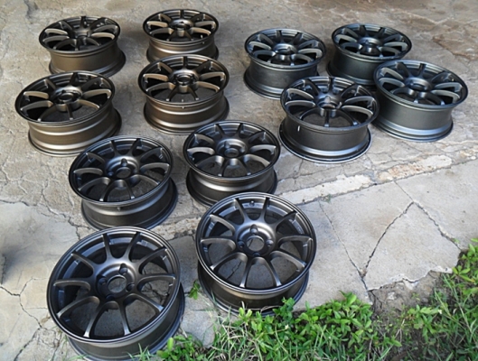 แม็กADVANขอบ17 ใส่รถเก๋ง4รู100 วงละ1225