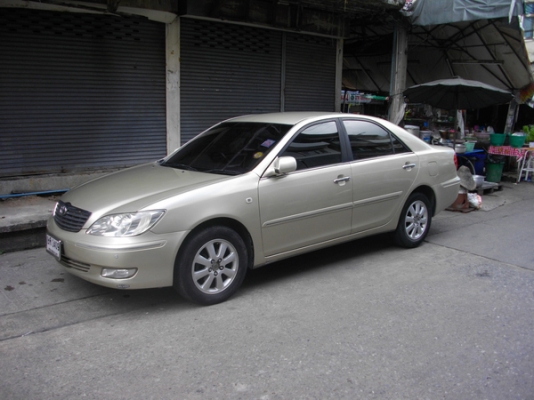 CAMRY 2.4Q ปี03 ตัวท๊อป สีบรอนซ์ทอง แก๊สLPGหัวฉีด ประกันพึ่งต่อ รถบ้านใช้เอง เครื่องสดมาก ช่วงล่างแน่น ซื้อไปใช้ยาวๆไม่ต้องซ่อมอะไรเลย ราคา 235000 บาท