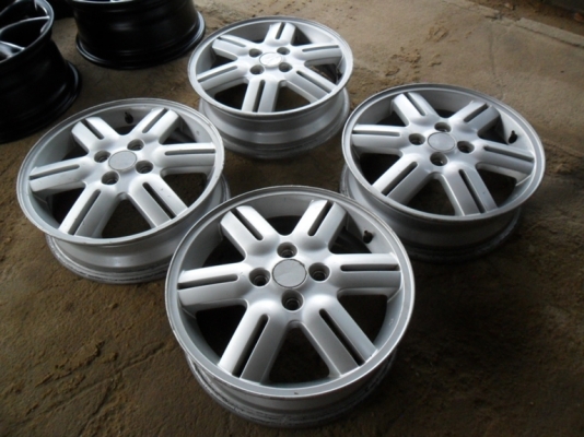 แม็กขอบ15 งานญี่ปุ่น 4รู100 สภาพดี (4วง 3,500)