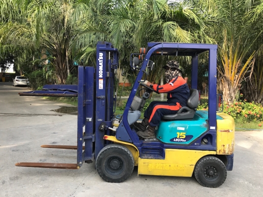 ขายFORKLIFT KOMATSU FG15-16(เสา3เมตร)(งาหนีบ)(auto)(1.5ตัน) สวยเดิมจากญี่ปุ่น ยังไม่เคยใช้ในไทย 150,000เท่านั้น!!