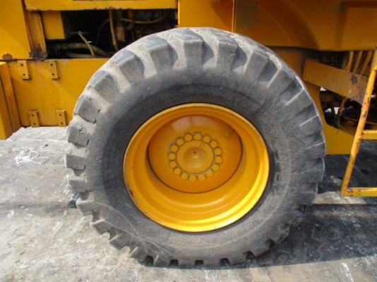 ขาย รถตักล้อยาง Cat 924F 2คิว รถเสร็จจากงานเช่า ราคาเบาๆ โทร. 092-929-9942 ธีรเทพ ขาย รถตักล้อยาง Cat 924F 2คิว รถเสร็จจากงานเช่า ราคาเบาๆ โทร. 092-929-9942 ธีรเทพ