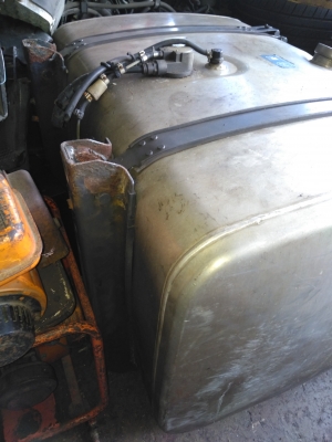 ถังน้ำมันมิเนียม 400 ลิตร