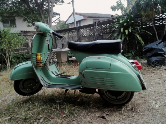 Vespa sprint 150 italy ทะเบียนพร้อมโอน Vespa sprint 150 italy ทะเบียนพร้อมโอน