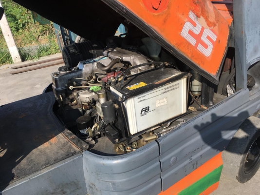 ขายรถโฟล์คลิฟท์มือสองนำเข้าจากประเทศญี่ปุ่นสำหรับตักยางพาราตักทะลายปาล์ม