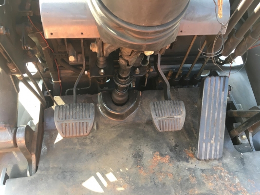 ขายรถโฟล์คลิฟท์มือสองนำเข้าจากประเทศญี่ปุ่นสำหรับตักยางพาราตักทะลายปาล์ม