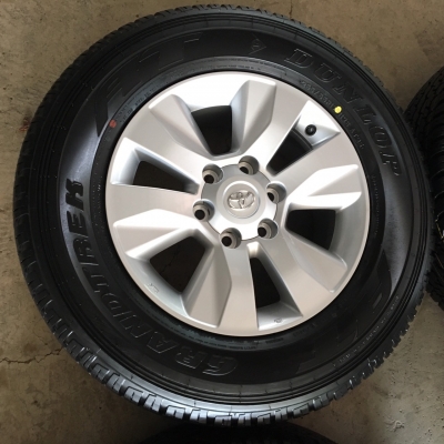 แม็กป้ายแดง Toyota Revo ขอบ17 พร้อมยางป้ายแดง Dunlop 265-65-17 ปลายปี 17 ใหม่ๆยกห้าง