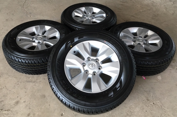 แม็กป้ายแดง Toyota Revo ขอบ17 พร้อมยางป้ายแดง Dunlop 265-65-17 ปลายปี 17 ใหม่ๆยกห้าง