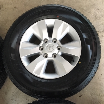 แม็กป้ายแดง Toyota Revo ขอบ17 พร้อมยางป้ายแดง Dunlop 265-65-17 ปลายปี 17 ใหม่ๆยกห้าง