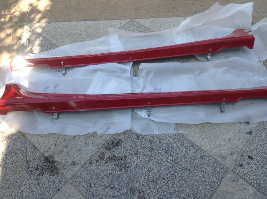 ขายสเกิร์ตรอบคัน MG5 ของแท้จาก MG สีแดง