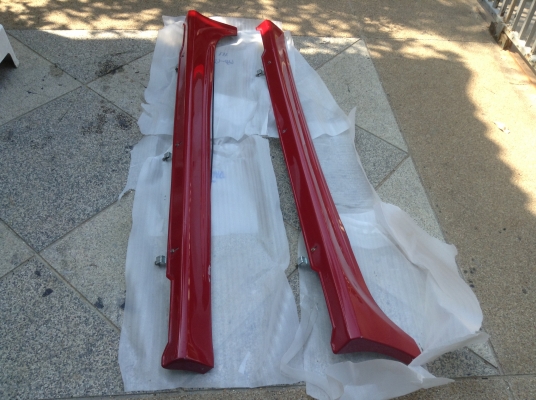 ขายสเกิร์ตรอบคัน MG5 ของแท้จาก MG สีแดง