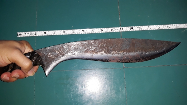 ขายมีดตีจากเหล็กดอกจิกรถไฟ ด้ามเขาควายขนาดหนักเหมาะมือ