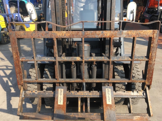 ขายรถโฟล์คลิฟท์มือสองสำหรับตักยางพารา