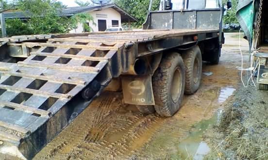 10ล้อท้ายลาด HINO F17 รถพร้อมใช้งาน เครื่องดี คัทซีสวย ราคาต่อรองได้ เล่มพร้อม ติดต่อ 0872976734