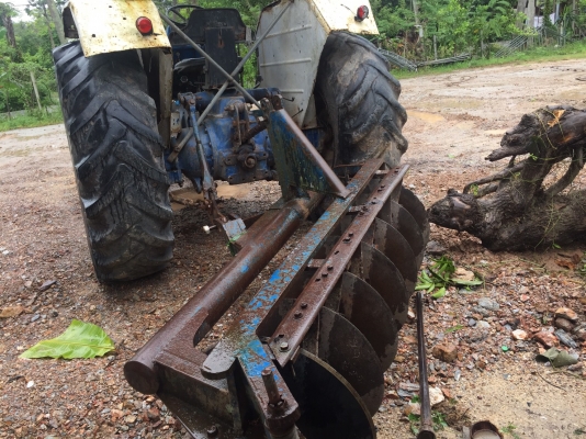 FORD 6600 เพลาเดียว อุปกรณ์2ชิ้น เครื่องดี ทำงานปกติ ราคาต่อรองได้ 0872976734