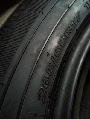 265/65R17 ROADSESTONE HTX ปี14 สวยหนา เท่ากันทุกเส้น ชุด 4 เส้น โทร.081-427-3941 ไอดีไลน์ 0814273941