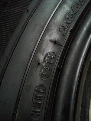 265/65R17 ROADSESTONE HTX ปี14 สวยหนา เท่ากันทุกเส้น ชุด 4 เส้น โทร.081-427-3941 ไอดีไลน์ 0814273941