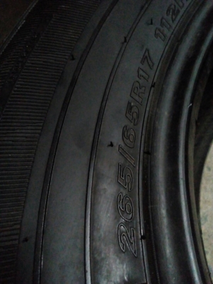 265/65R17 ROADSESTONE HTX ปี14 สวยหนา เท่ากันทุกเส้น ชุด 4 เส้น โทร.081-427-3941 ไอดีไลน์ 0814273941