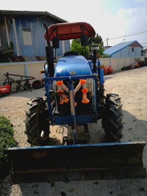 แชมป์YTO604 4 WD ขนาด 60 แรง 4 สูบ ทำงาน 1013 ชั่วโมง ใบมีดดันหน้า โรตารี่