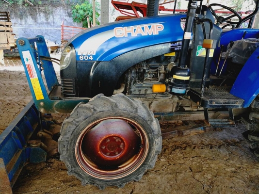 แชมป์YTO604 4 WD ขนาด 60 แรง 4 สูบ ทำงาน 1013 ชั่วโมง ใบมีดดันหน้า โรตารี่