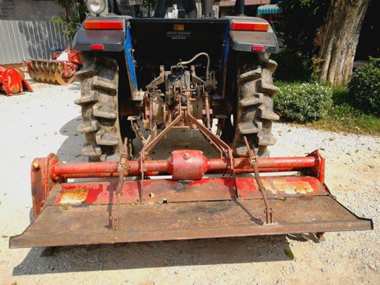 แชมป์YTO604 4 WD ขนาด 60 แรง 4 สูบ ทำงาน 1013 ชั่วโมง ใบมีดดันหน้า โรตารี่