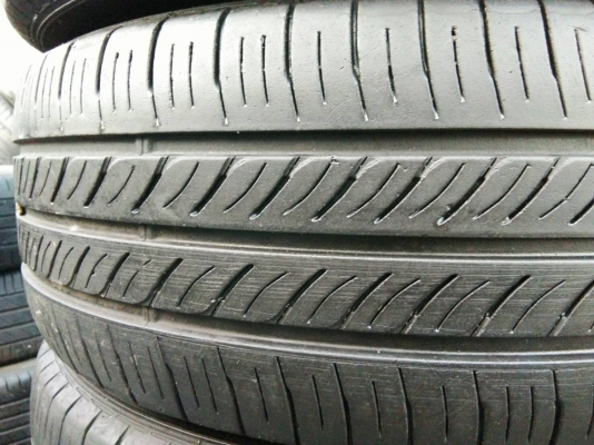ขายยาง205/55R16 DUNLOP ปลายปี15 ดอกยางหนาเต็มสดสวยๆ จำนวน 1 ชุด