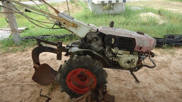 ขาย YANMAR YT550 ดีเชล 5.5 แรง สีเดิม รุ่น 8 เกียร์หน้า 2 เกียร์หลัง เก่านอกพร้อมใช้งาน