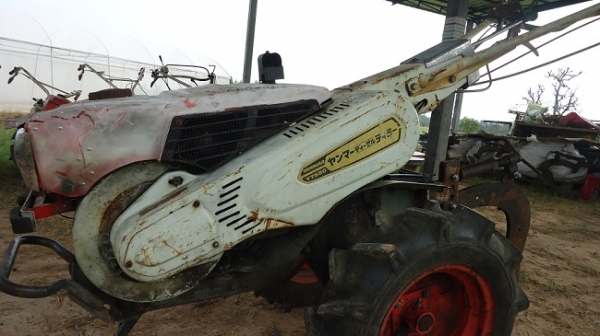 ขาย YANMAR YT550 ดีเชล 5.5 แรง สีเดิม รุ่น 8 เกียร์หน้า 2 เกียร์หลัง เก่านอกพร้อมใช้งาน