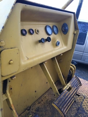 ขาย 135,000 KOMATSU D 20 A-5 สไลร์ 6 ทิศทาง เครื่องดี เกียร์แรง ช่วงล่างพร้อมใช้ รถอยู่ สระบุรี 090-772-3710 090-772-3708