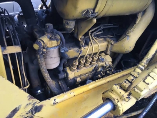 ขาย 135,000 KOMATSU D 20 A-5 สไลร์ 6 ทิศทาง เครื่องดี เกียร์แรง ช่วงล่างพร้อมใช้ รถอยู่ สระบุรี 090-772-3710 090-772-3708