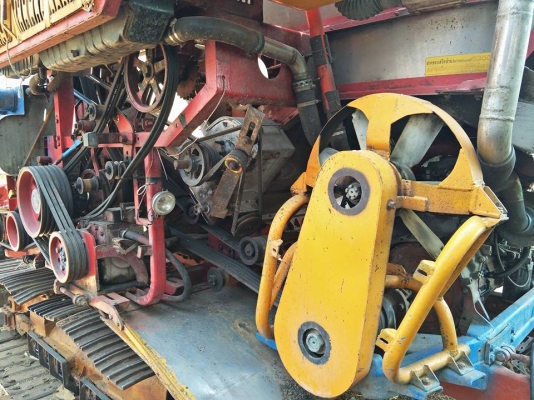 รถเกี่ยวข้าวศักพัฒนา รถใหญ่สเปคตามภาพ ดูรถได้ที่อ.บัวใหญ่/สีดา โคราช ขายเพราะมีสองคัน/เจ้าของขายเอง โทร/ไลน์ 0856390132 รถเกี่ยวข้าวศักพัฒนา รถใหญ่สเปคตามภาพ ดูรถได้ที่อ.บัวใหญ่/สีดา โคราช ขายเพราะมีสองคัน/เจ้าของขายเอง โทร/ไลน์ 0856390132