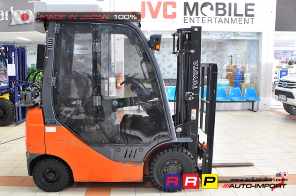 ขายรถโฟล์คลิฟท์มือสอง TOYOTA รุ่น 8FG18-14407 นำเข้าจากประเทศญี่ปุ่น 100\% ไม่เคยใช้งานในไทย