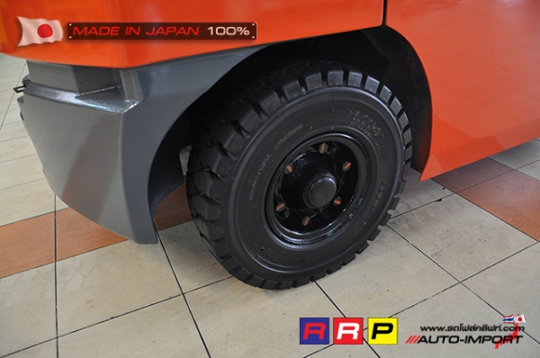 ขายรถโฟล์คลิฟท์มือสอง TOYOTA รุ่น 8FD25-30126 นำเข้าจากประเทศญี่ปุ่น 100\% ไม่เคยใช้งานในไทย