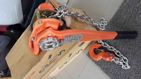 รอกโซ่มือโยก 3T ราคา 3,600 บาท ส่งฟรี