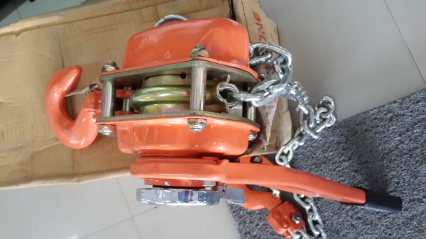 รอกโซ่มือโยก 3T ราคา 3,600 บาท ส่งฟรี