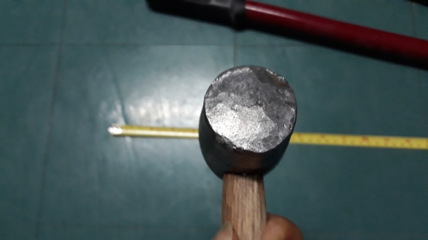 ขายค้อนทำจากตะกั่วหนาตันๆขนาด1กิโลกรัม งานดีหายาก KIKKO MADE IN JAPAN.
