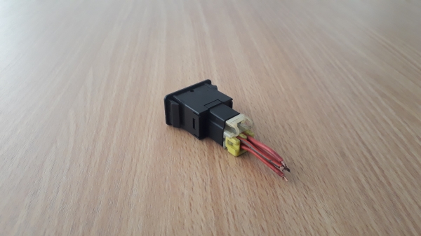 สวิตช์ ไฟตัดหมอก แนวนอน ทรงสี่เหลี่ยม NILES JAPAN