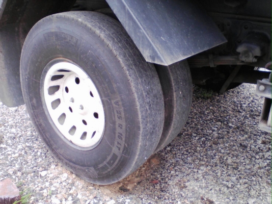 6ล้อแมกก้า 175แรง ปี 57 วิ่งแสนกว่า