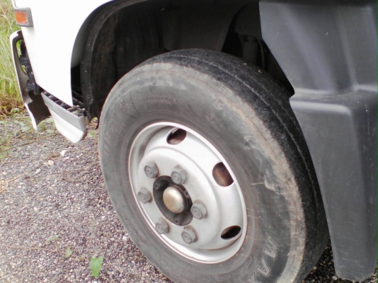 6ล้อแมกก้า 175แรง ปี 57 วิ่งแสนกว่า